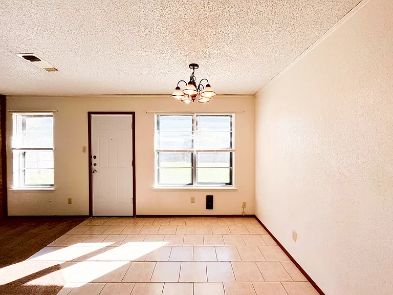 1504 Jefferis Ave — Photo 10