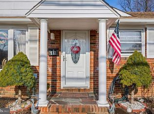 611 W Evesham Ave, Magnolia, NJ 08049