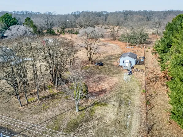 1323 Parkway St, Muskegon, MI 49442