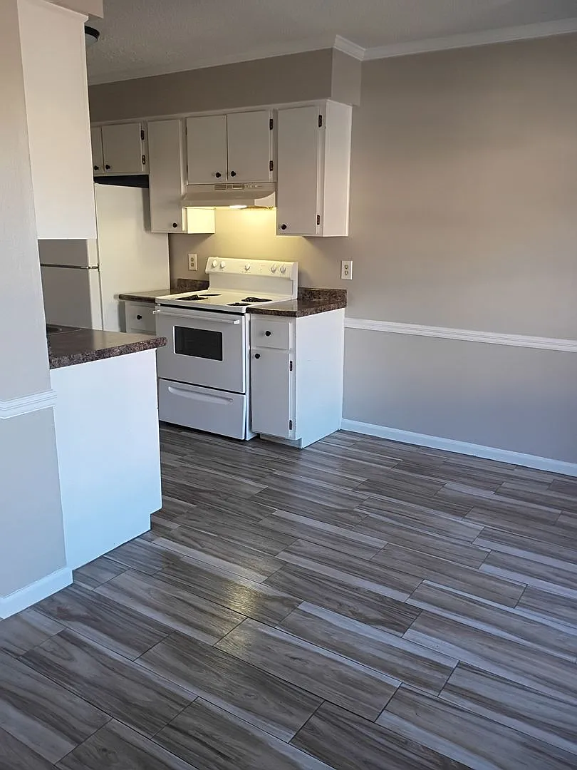 Move In Ready — Photo 2