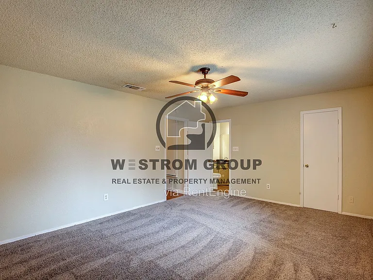 5307 School Hill Cir — Photo 15