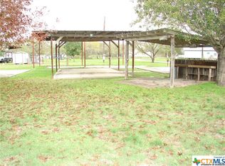 1 Tapi Ln, Gonzales, TX 78629