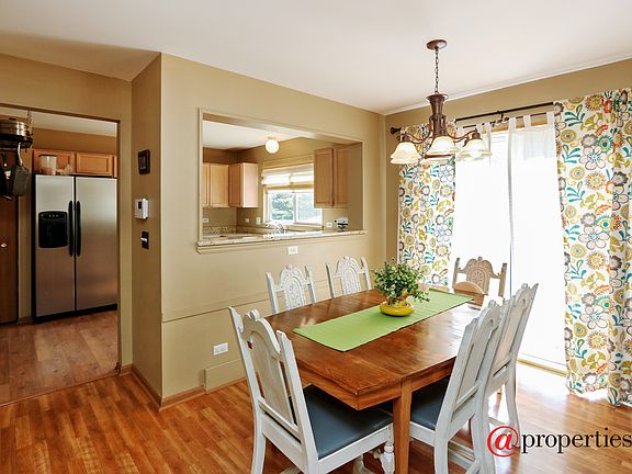 Kitchen / Breakfast Room