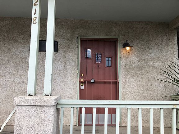 2nd image of 218 E 41st St #B