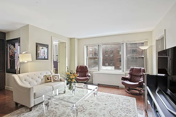 Sold by Compass | media 28