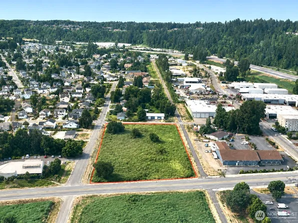 305 Tacoma Boulevard, Pacific, WA 98047