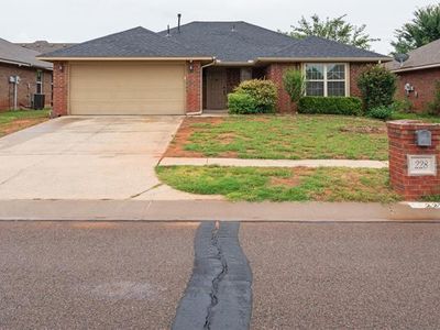 228 Tecumseh Meadows Dr, Norman, OK, 73069