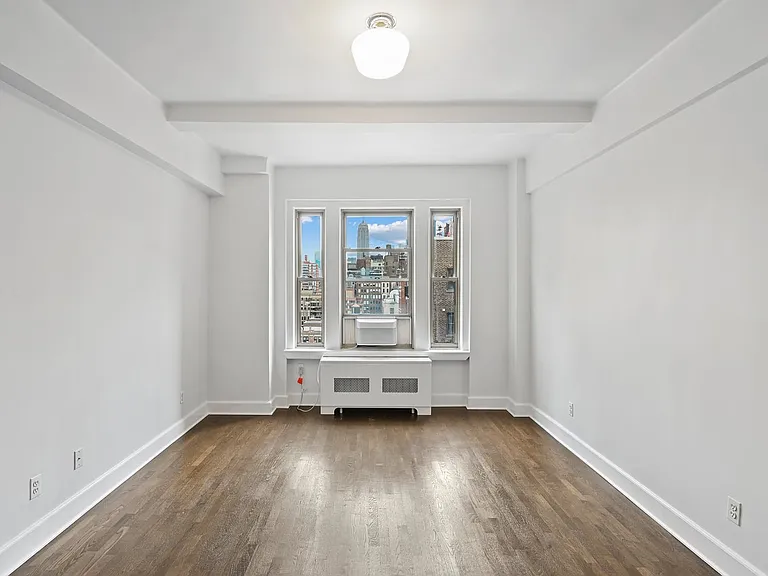 24 5th Ave #1127 — Photo 3