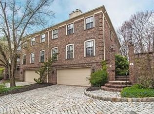 9 Casper Ct, Florham Park, NJ 07932