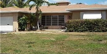 1st image of 1951 NE 55th St