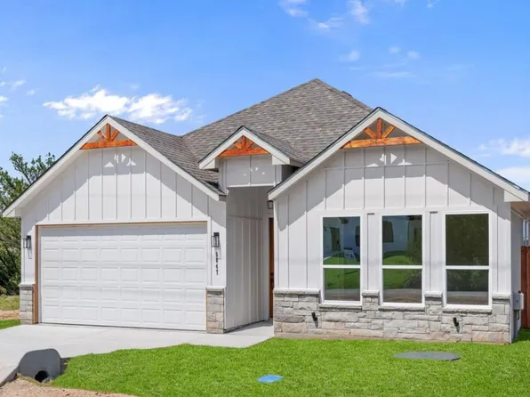 5847 Black Pine Cir, Granbury, TX 76048