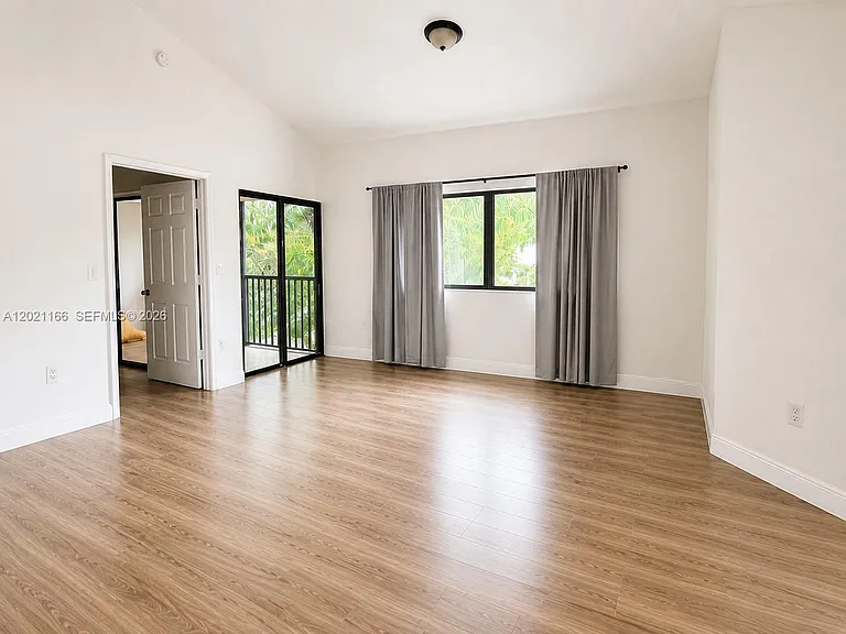 2550 SW 18th Ter #1706 — Photo 6