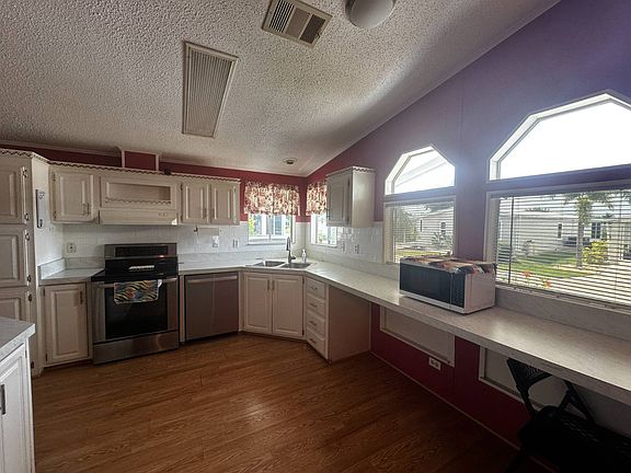 4th image of 5601 Duncan Rd #18