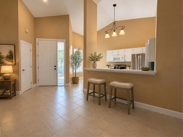 407 Augusta Cir #1 — Photo 6