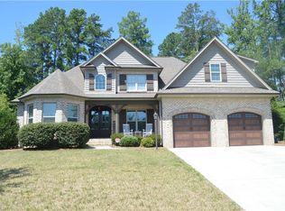 143 Coyote Crossing Ct, Winston Salem, NC 27107