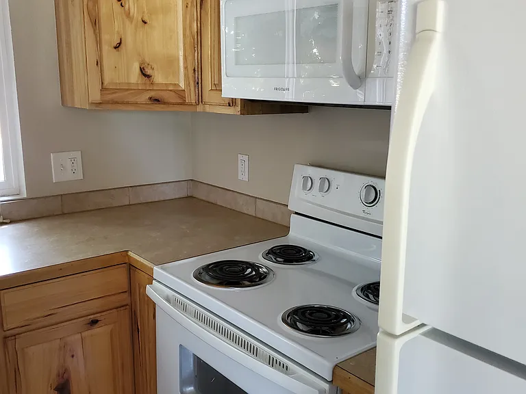 515 E McFarland Ave #A — Photo 2