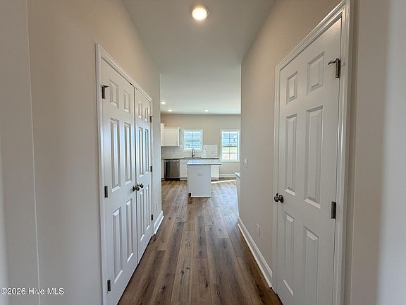 4th image of 903 Wild Azalea Way