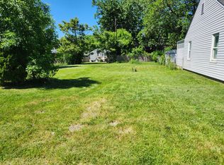 351 E Milton Ave, Hazel Park, MI 48030