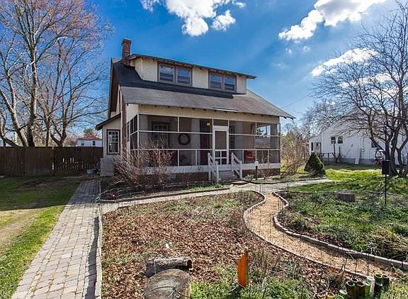 2nd image of 1 S Elm Ave