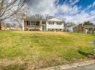 2044 Louita Dr, Kingsport, TN 37660