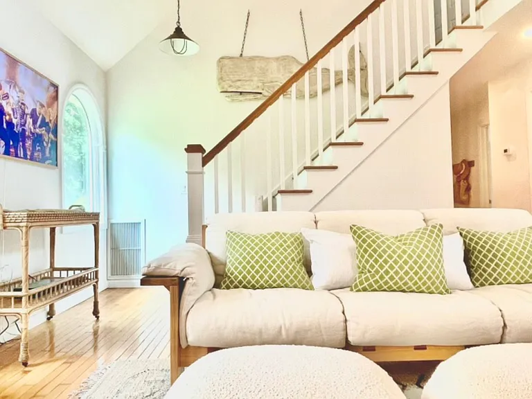 6 Nidzyn Ave — Photo 9