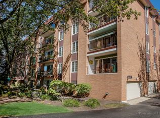 441 N Park Blvd APT 2, Glen Ellyn, IL