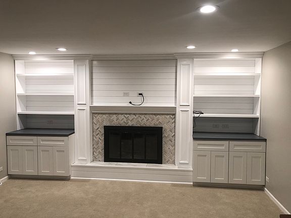 2nd image of 220 Patricia Ln