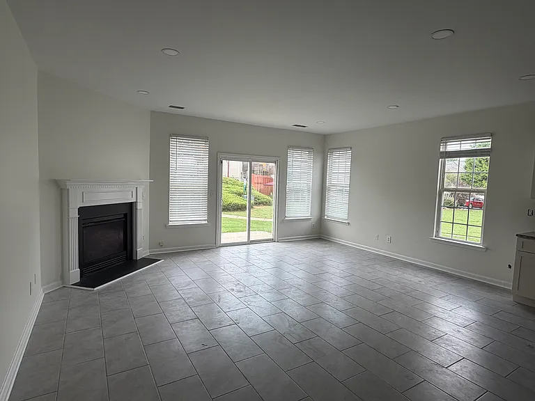 4909 Vireo Dr — Photo 26