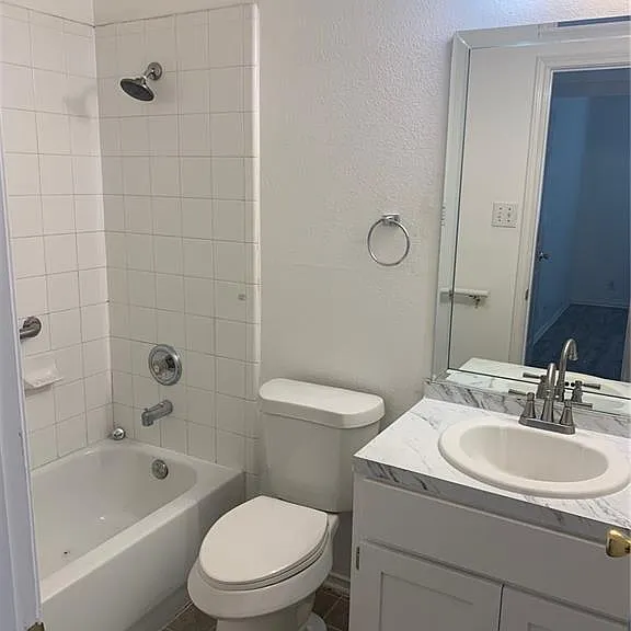 4205 Santa Lucia St — Photo 18