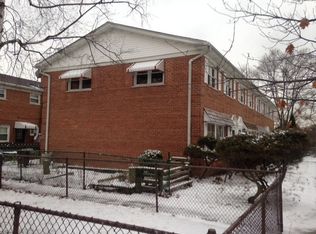 642 N Northwest Hwy APT B, Park Ridge, IL 60068