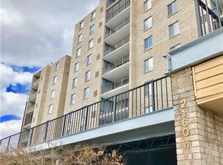 2160 Greentree Rd APT 409W, Pittsburgh, PA 15220
