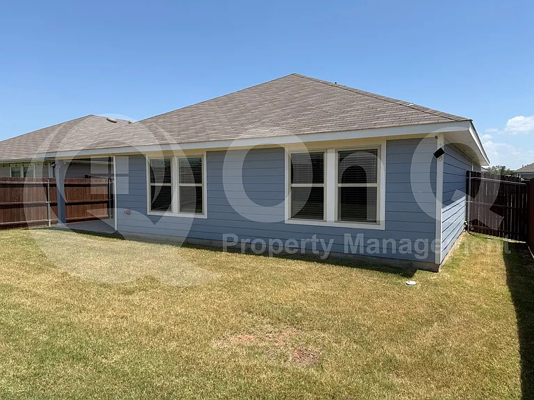 6534 Whitecap Dr — Photo 19