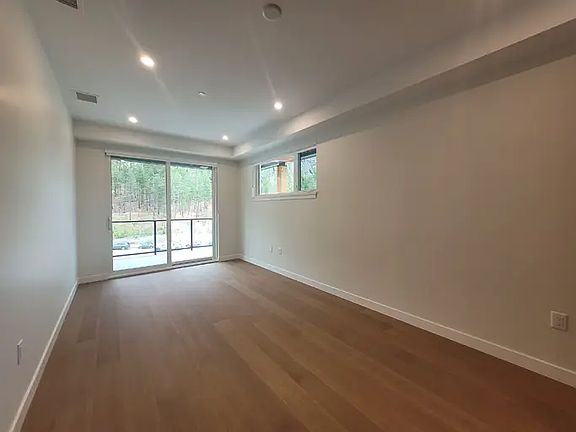 3rd image of 9652 Benchland Dr #504F
