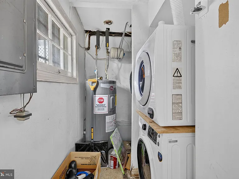 1526 Potomac Ave SE #B — Photo 18