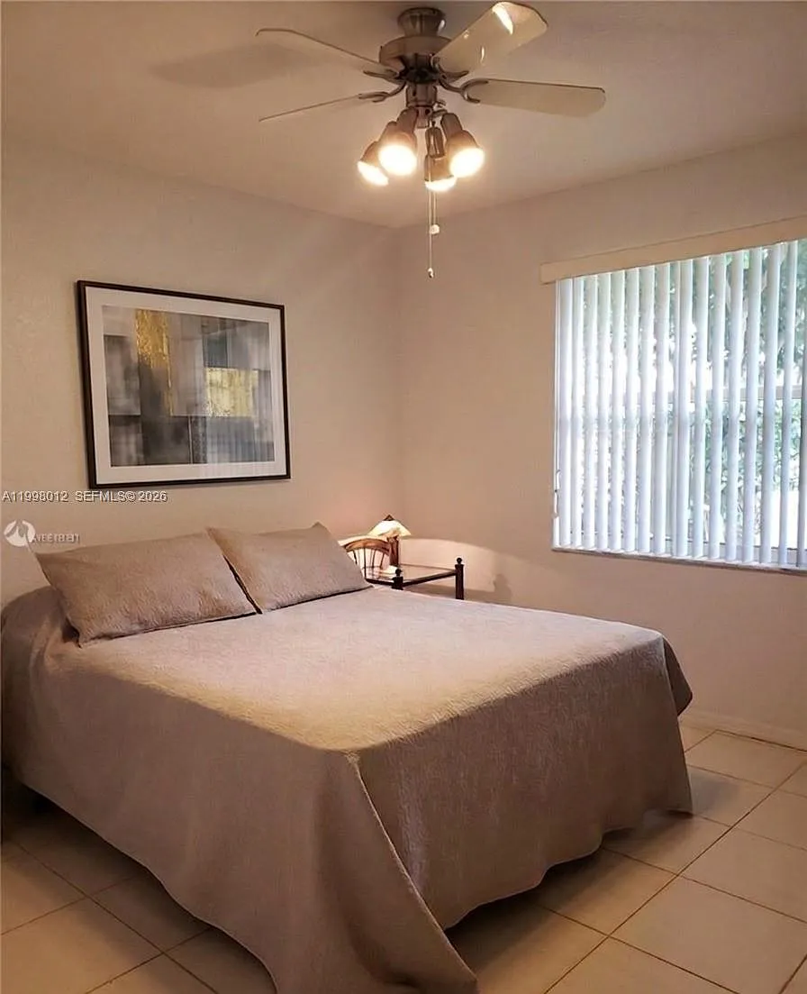 Building Photo - 15989 SW 149th Ter #15989