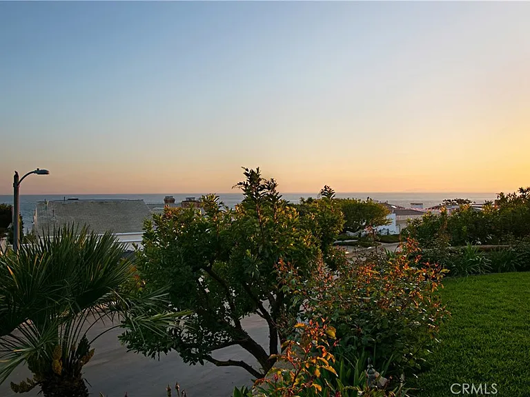 15 Monarch Bay Dr — Photo 25