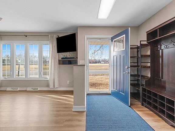 4th image of 918 Florida Ave