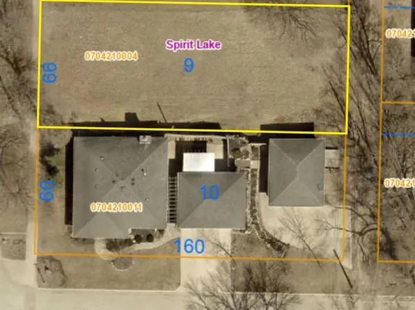 1309 Hill Ave, Spirit Lake, IA 51360