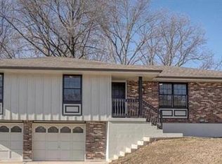 5316 Westridge Rd, Kansas City, MO 64133