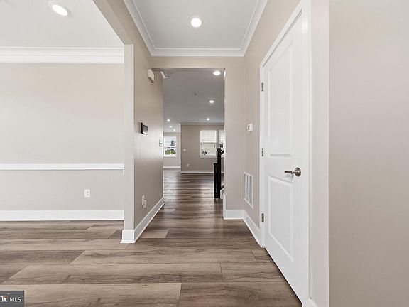5th image of 3596 Lobaugh Pl