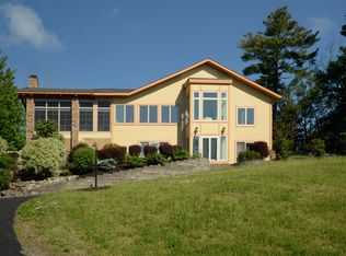 53 Manning Cove Rd, Malta, NY 12020