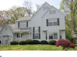 39 Country Ln, Hamilton, NJ 08690