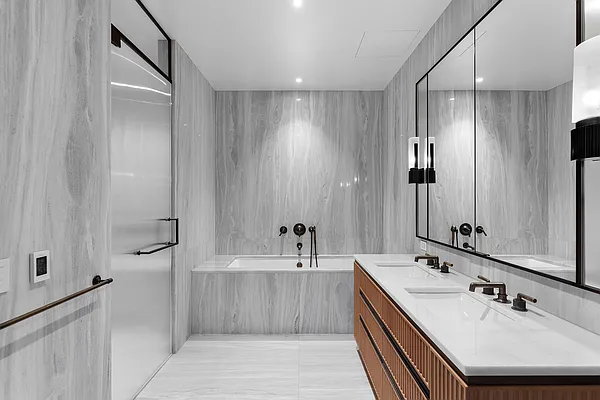 Sold by Compass | media 7