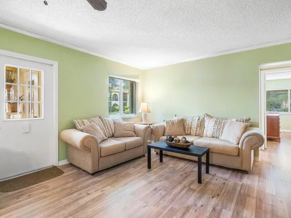 116 Lake Pine Circle #A1, Greenacres, FL 33463