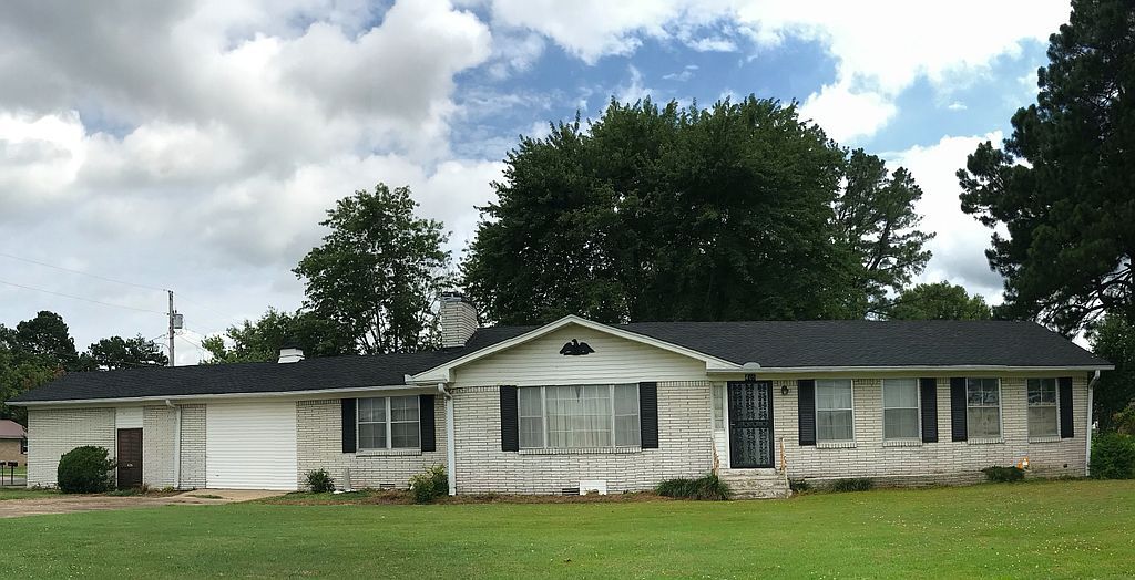 405 Myers St - Property Image