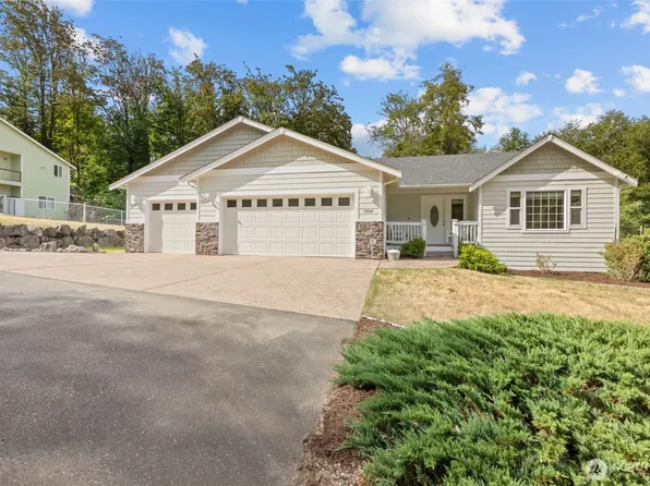 7977 E Clam Bay Court, Port Orchard, WA 98366