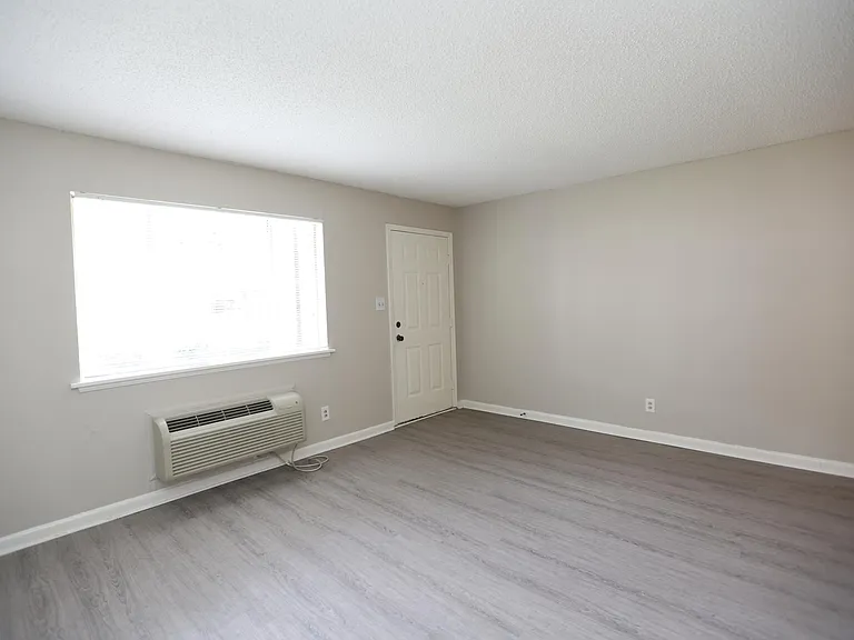 5101 H St #5 — Photo 5