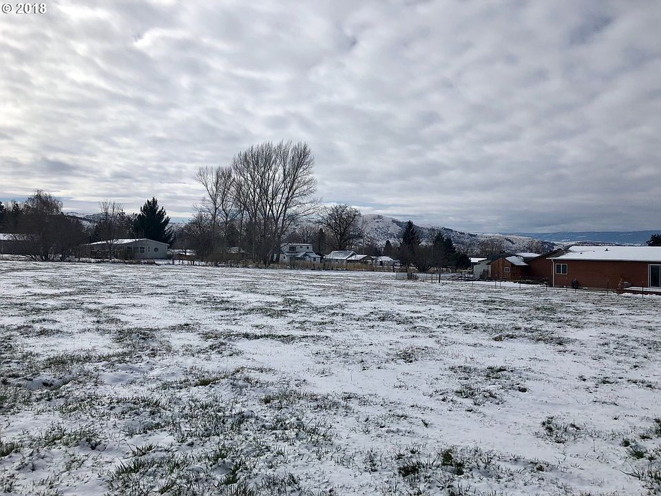 2nd image of 60892 Campbell Dr