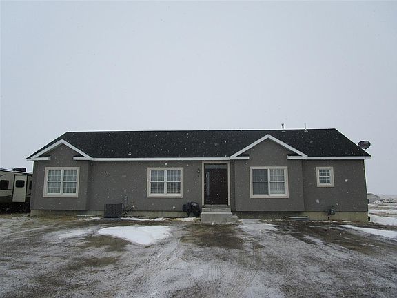 2nd image of 5 Lakota Dr