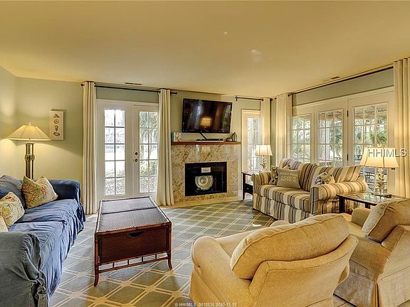 2nd image of 70 Shipyard Dr APT 203